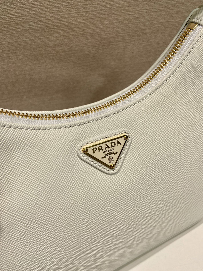 プラダ バッグ レディース 新作 PRADA Re-Edition 2005 スエード ミニバッグ ホワイト 1N204W_2G64_F0009 プラダ ミニバッグ レディース - 画像 (4)