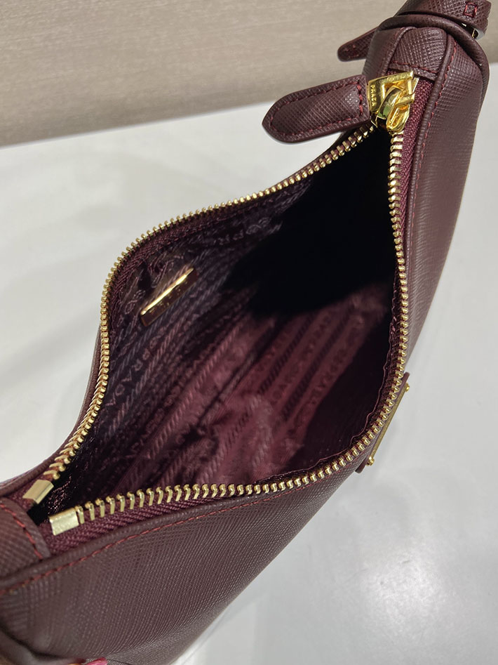 プラダ バッグ レディース 新作 PRADA Re-Edition 2005 スエード ミニバッグ ダークブラウン 1N204W_2G64_F0003 プラダ ミニバッグ レザー - 画像 (3)
