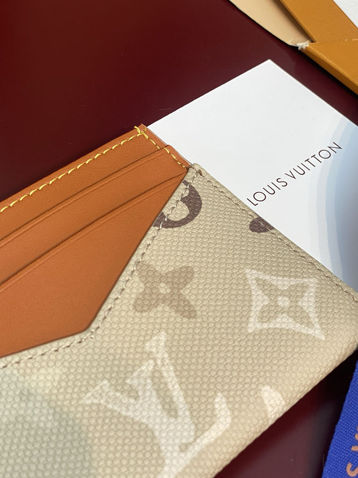最高級ルイヴィトンスーパーコピー ルイヴィトンカードケースコピー LV カードケース ポルト カルト・トリプル M29266 ルイヴィトン カードケース 人気 - 画像 (3)