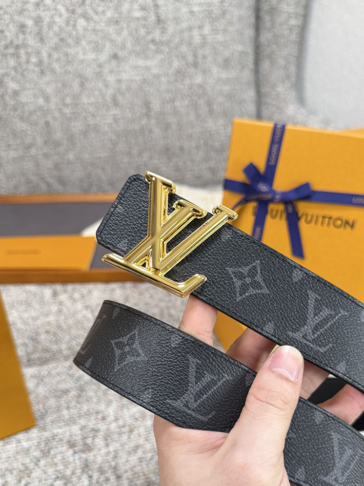 最高級ルイヴィトンスーパーコピー Louis Vuitton ベルト・LV ライン 40MM リバーシブル 4色から選べます 2633538 ルイヴィトン ベルト リバーシブル - 画像 (4)