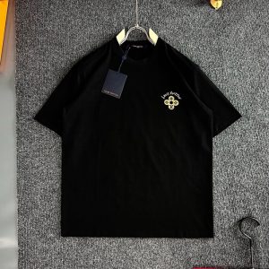 ルイ・ヴィトンの黒Tシャツ メンズ