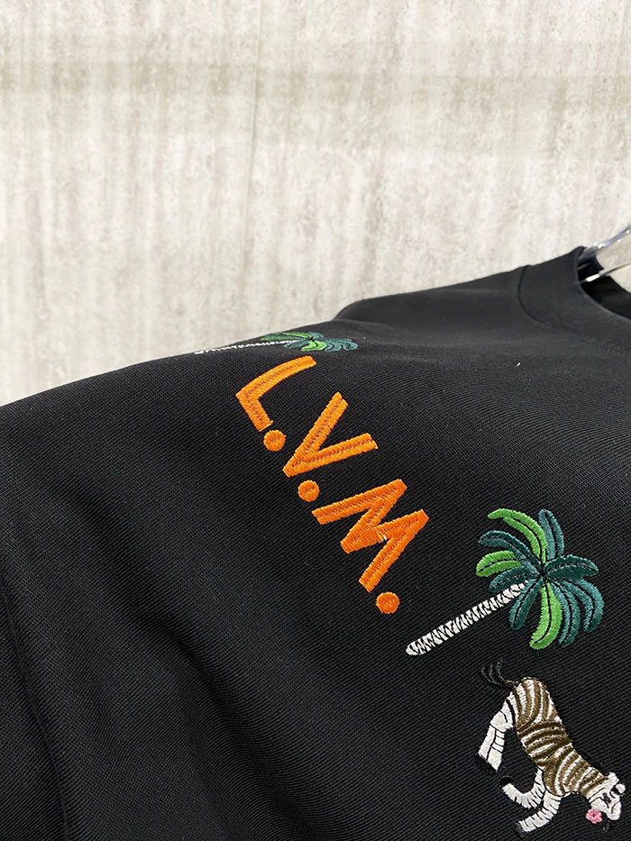 最高級ルイヴィトンスーパーコピー Louis Vuitton コットン 2026年春夏 アイスフィールコットン新作 半袖Tシャツclothes202600555 ルイヴィトン メンズTシャツ 黒 - 画像 (4)