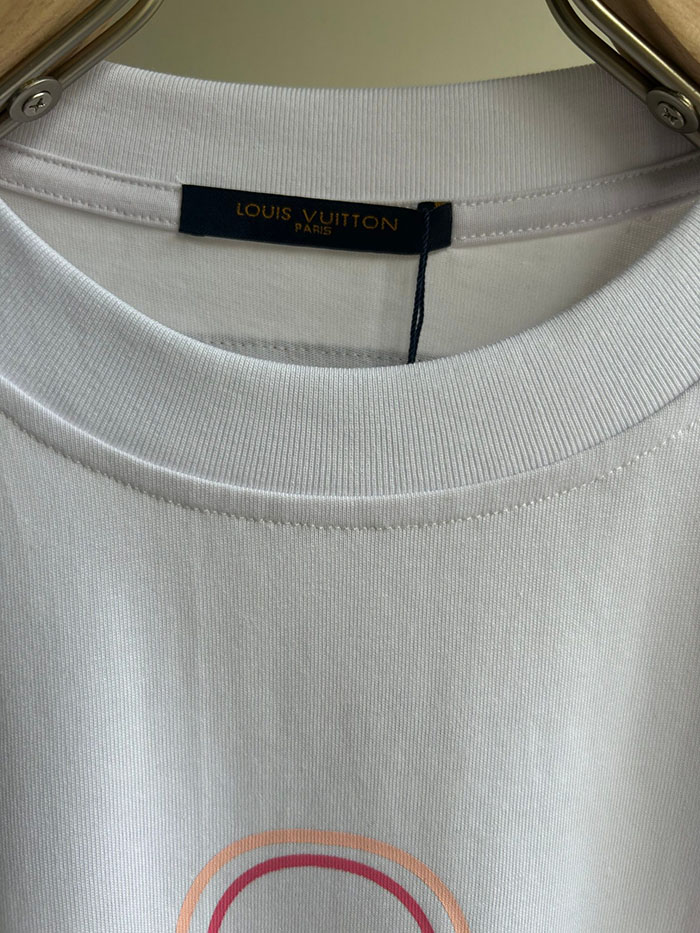 最高級ルイヴィトンスーパーコピー Louis Vuitton コットン 2026年春夏最新作 半袖クルーネックプリントTシャツ、ハイエンドカスタマイズ clothes202600572 ルイヴィトン T シャツ 新作 - 画像 (6)