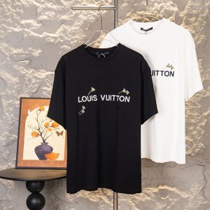 ルイ・ヴィトンの黒Tシャツ 安い