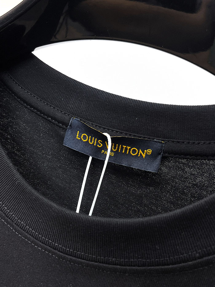 最高級ルイヴィトンスーパーコピー Louis Vuitton コットン 高品質、最高級品 🐮 2026年春夏新作 半袖クルーネックTシャツclothes202600597 ルイヴィトン 黒のTシャツ 新作 - 画像 (9)