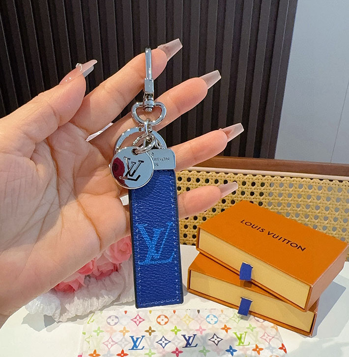 ルイヴィトン チャーム メンズ