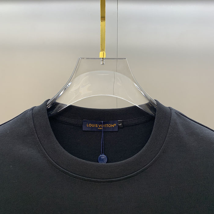 最高級ルイヴィトンスーパーコピー Louis Vuitton コットン 2026年春夏新作 半袖シャツ&ショートパンツ カジュアルセットclothes202600622 Tシャツ 短パン セットアップ メンズ - 画像 (9)