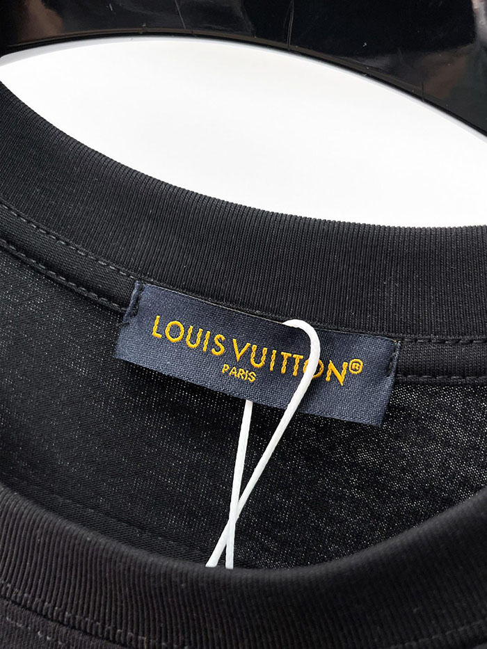 最高級ルイヴィトンスーパーコピー Louis Vuitton 2026年春夏新作 🐫 クルーネック ピュアコットン 半袖Tシャツ clothes202600625 ルイヴィトン メンズ黒Tシャツ 新作 - 画像 (5)