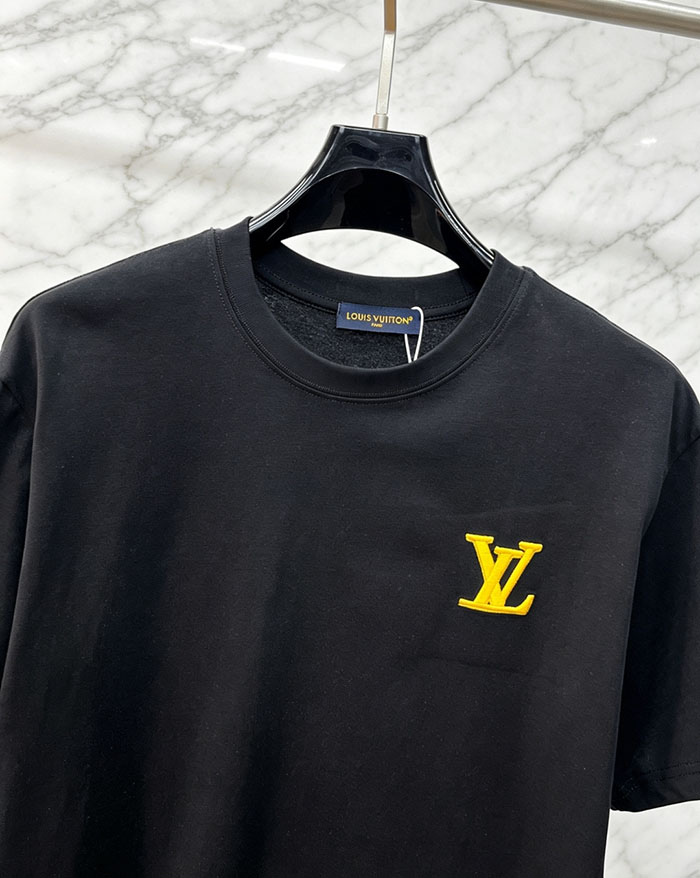 最高級ルイヴィトンスーパーコピー Louis Vuitton 2026年春夏新作 🐫 クルーネック ピュアコットン 半袖Tシャツ clothes202600625 ルイヴィトン メンズ黒Tシャツ 新作 - 画像 (2)