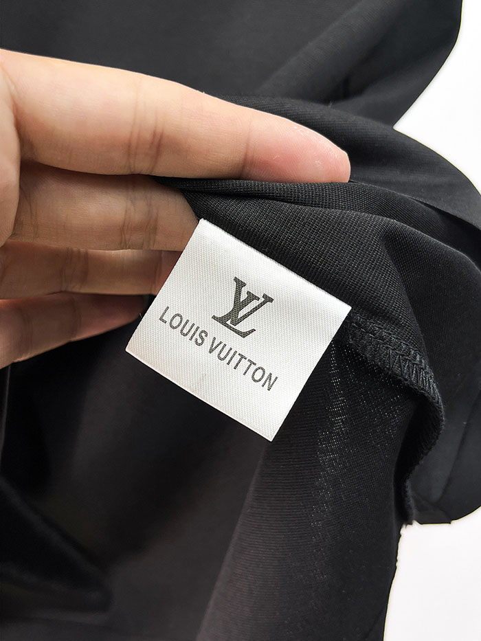 最高級ルイヴィトンスーパーコピー Louis Vuitton ホワイトカラー向けカジュアルビジネスポロシャツclothes202600631 ルイヴィトン メンズハイエンドポロシャツ - 画像 (9)