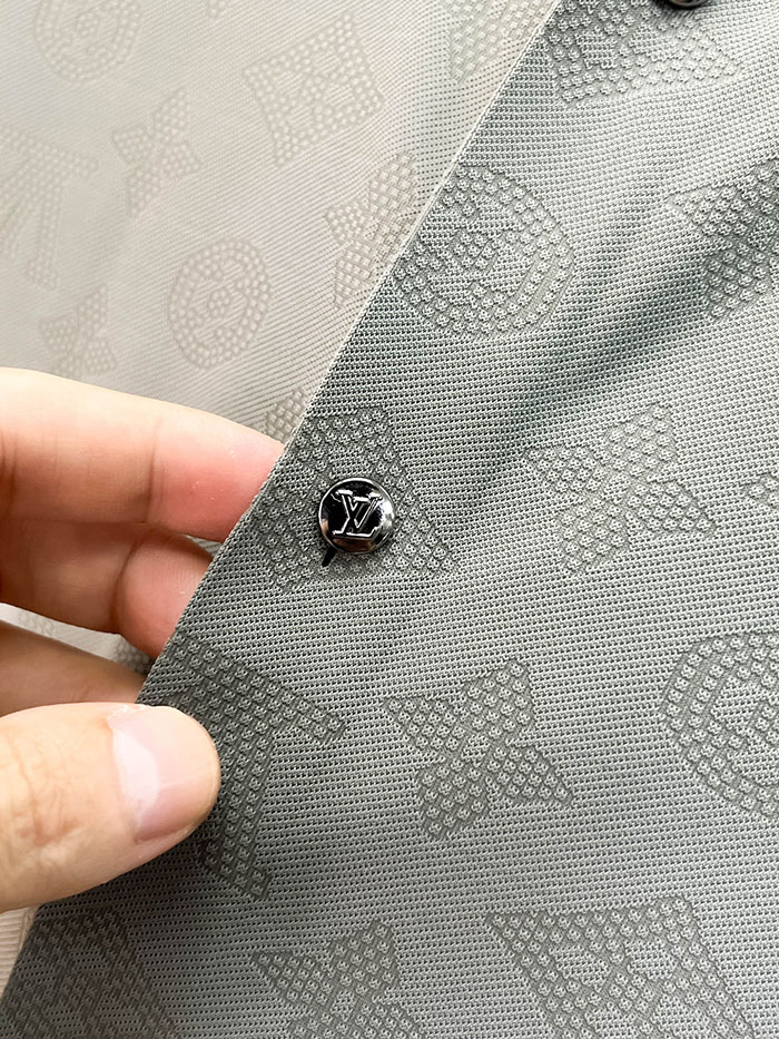 最高級ルイヴィトンスーパーコピー Louis Vuitton ホワイトカラー労働者にとって必須のカジュアルビジネスシャツclothes202600632 ルイヴィトン シャツ メンズ - 画像 (9)