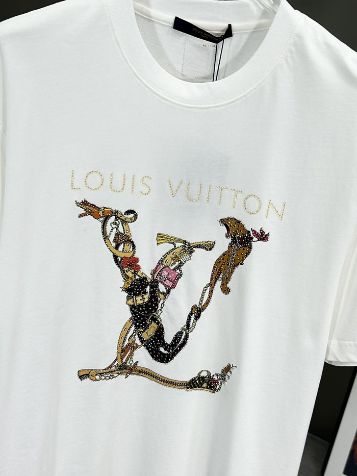 最高級ルイヴィトンスーパーコピー Louis Vuitton コットン 2026年新作 最高品質のブティックTシャツ 最高級の職人技 clothes202600637 ルイヴィトン メンズ Tシャツ 最高新作 - 画像 (8)