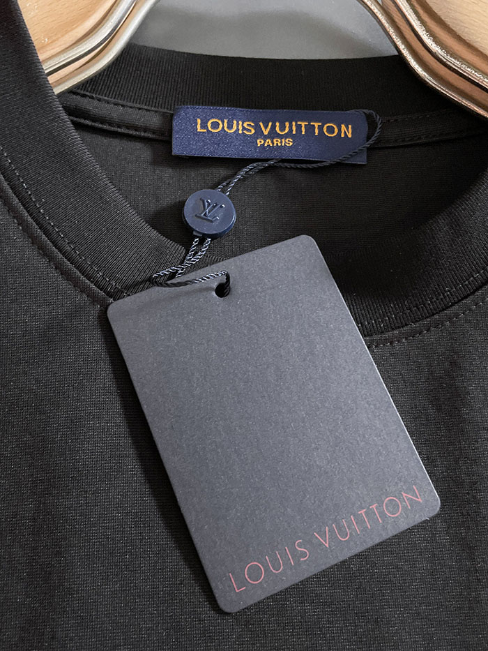 最高級ルイヴィトンスーパーコピー Louis Vuitton 2026年春夏新作 マーセライズドコットン半袖Tシャツ clothes202600641 ルイヴィトン 黒Tシャツ 安い - 画像 (8)