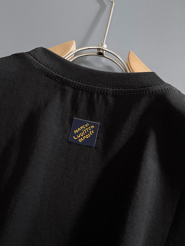 最高級ルイヴィトンスーパーコピー Louis Vuitton 2026年春夏新作 マーセライズドコットン半袖Tシャツ clothes202600642 ルイヴィトン 黒Tシャツ 新作 - 画像 (3)