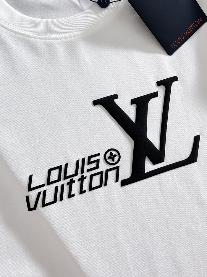 最高級ルイヴィトンスーパーコピー Louis Vuitton 2026年春夏新作:ピュアコットン クルーネック 半袖Tシャツ clothes202600646 ルイヴィトン メンズ純綿Tシャツ 新作 - 画像 (9)