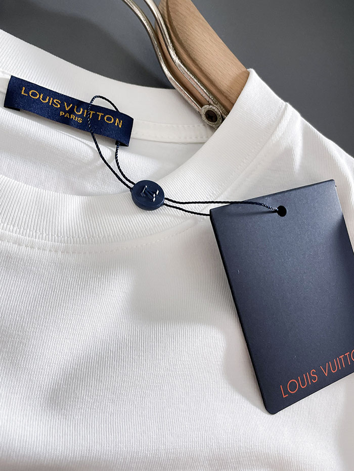 最高級ルイヴィトンスーパーコピー Louis Vuitton 2026年春夏新作:ピュアコットン クルーネック 半袖Tシャツ clothes202600646 ルイヴィトン メンズ純綿Tシャツ 新作 - 画像 (7)