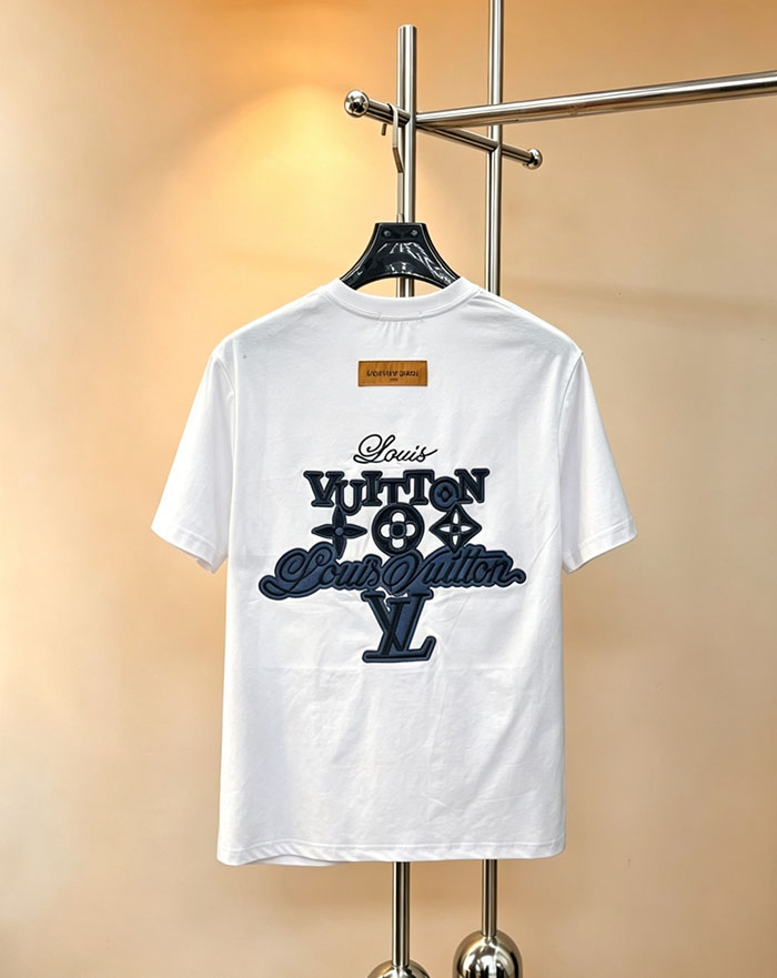 最高級ルイヴィトンスーパーコピー Louis Vuitton 2026年春夏新作:ピュアコットン クルーネック 半袖Tシャツ clothes202600650 メンズ ヴィトン Tシャツ 新作 - 画像 (3)