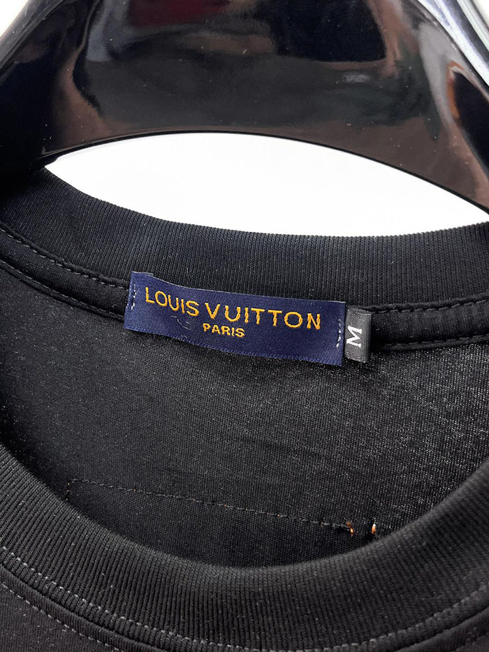最高級ルイヴィトンスーパーコピー Louis Vuitton 2026年春夏新作:ピュアコットン クルーネック 半袖Tシャツ clothes202600651 メンズ ヴィトン Tシャツ 黒 - 画像 (5)