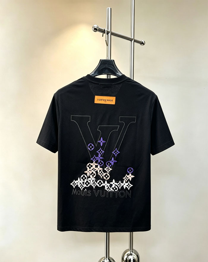 最高級ルイヴィトンスーパーコピー Louis Vuitton 2026年春夏新作:ピュアコットン クルーネック 半袖Tシャツ clothes202600651 メンズ ヴィトン Tシャツ 黒 - 画像 (12)