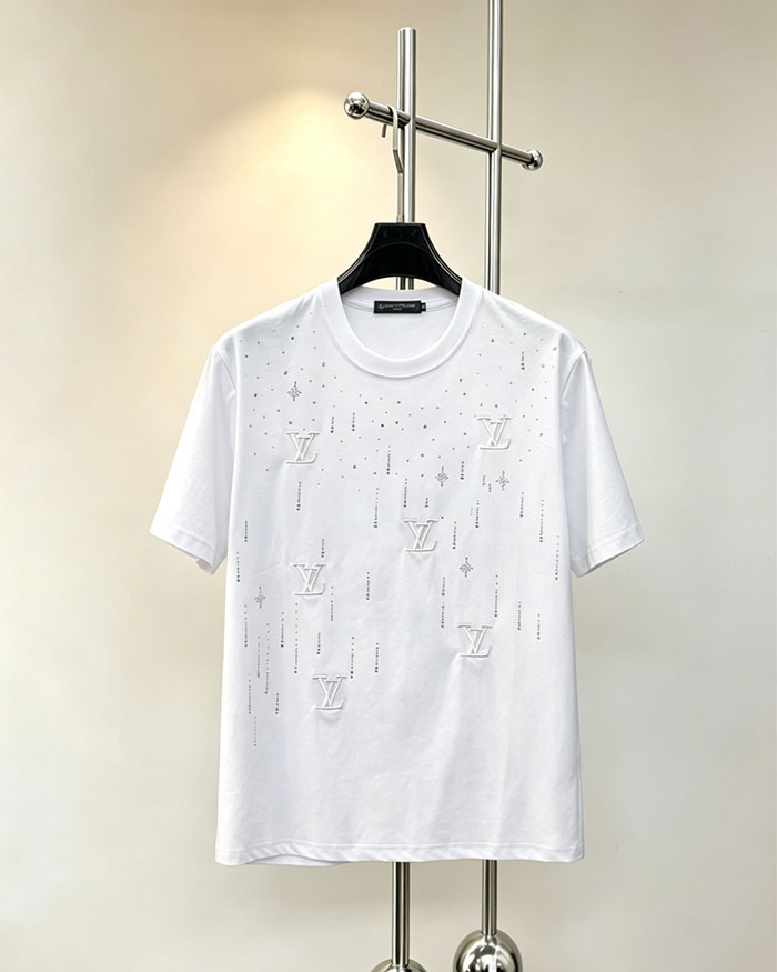 ルイヴィトン Tシャツ タグ
