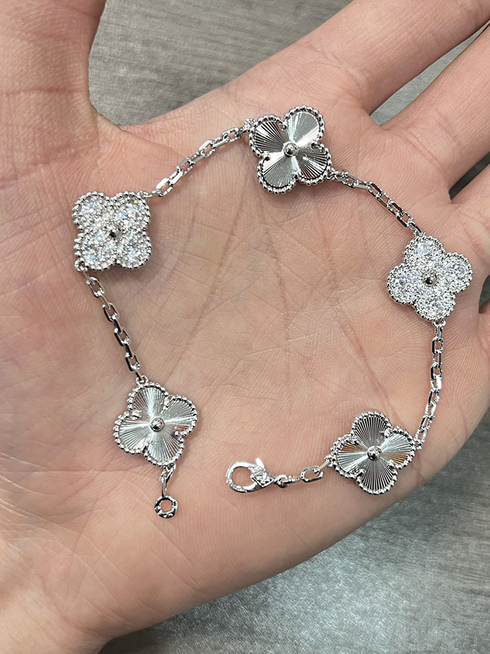 最高級ヴァンクリーフスーパーコピー VAN CLEEF&ARPELS ヴィンテージ アルハンブラ ブレスレット、5モチーフ VCARP4KN00 ヴァンクリ コピー - 画像 (5)