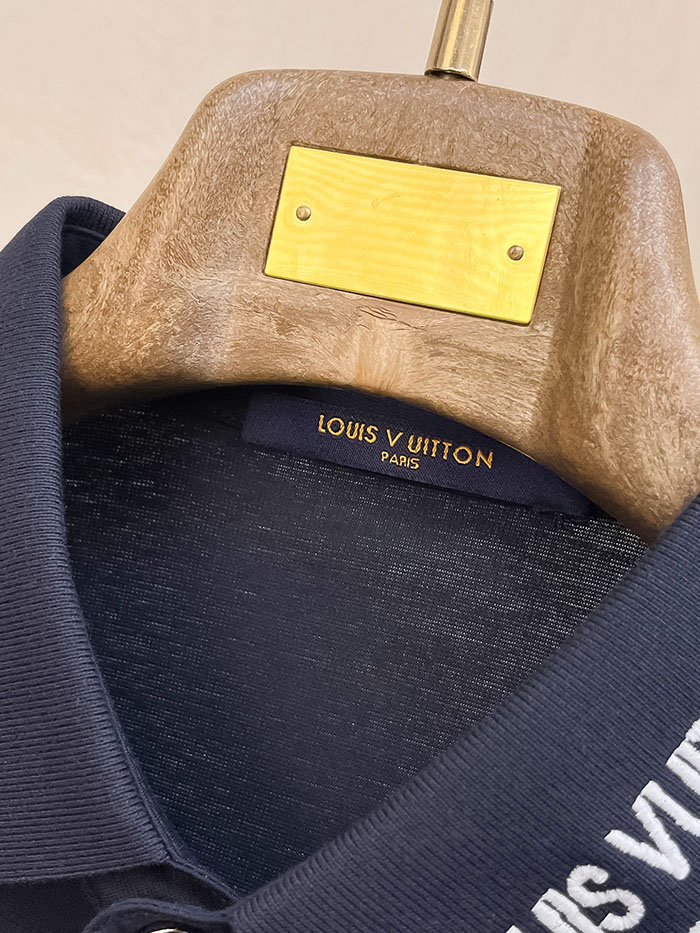最高級ルイヴィトンスーパーコピー Louis Vuitton ホワイトカラー向けカジュアルビジネスポロシャツclothes202600655 ルイヴィトン 黒のポロシャツ メンズ - 画像 (10)