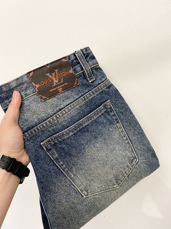 最高級ルイヴィトンスーパーコピー Louis Vuitton 2026年最新ウォッシュ加工カジュアルジーンズ clothes202600656 ルイ・ヴィトン メンズジーンズ 新作 - 画像 (2)