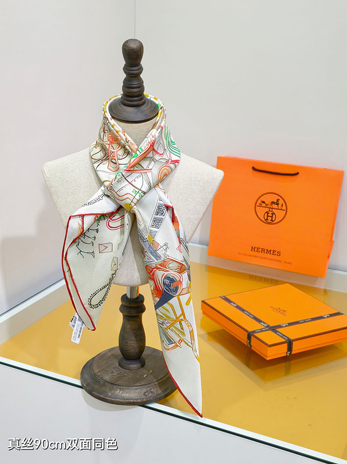 最高級エルメススーパーコピー HERMES カレジェアン エルメスの世界 H244230S 07 エルメス スカーフ 人気柄 - 画像 (3)