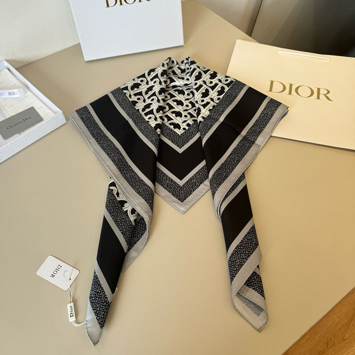 最高級ディオールスーパーコピー Diortwin 70 スクエアスカーフ 15DOB070I600_C541 レディース Dior スカーフ - 画像 (2)