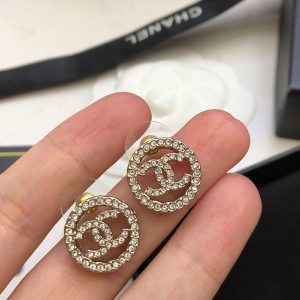 シャネル ピアス 小さめ