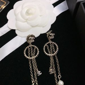 シャネル ピアス 安い 順