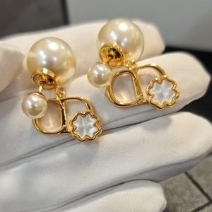 ディオール ピアス パール