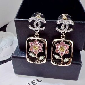 シャネル ピアス ロゴ