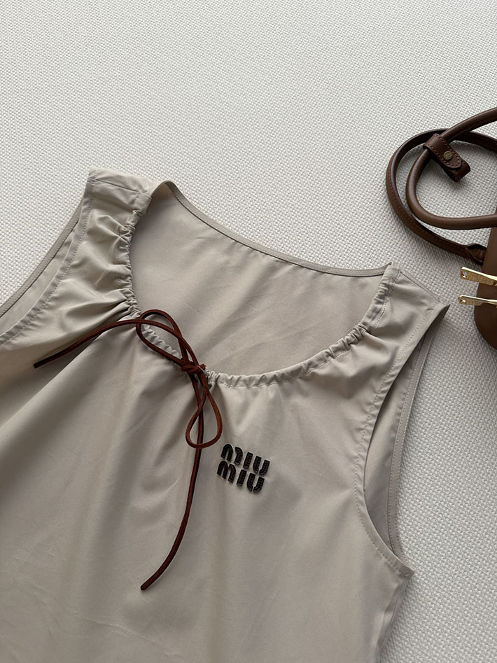 最高級ミュウミュウ服コピー MiuMiu パナマコットン クロップド トップ ライムストーン MT2240_12NS_F0A08 ミュウミュウ 服 レディース - 画像 (3)