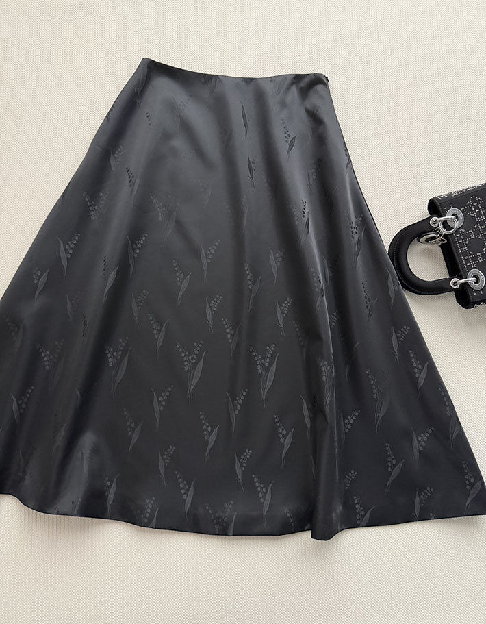 最高級ディオールスーパーコピー Dior フレア ミディスカート ブラック 621J04A7991_X9000 ディオール スカート - 画像 (5)