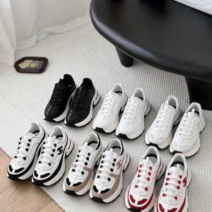 シャネル スニーカー レディース