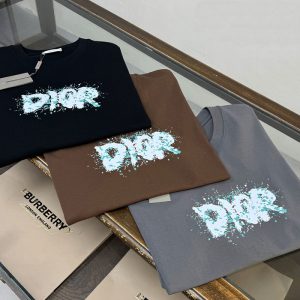 ディオールTシャツ ロゴ