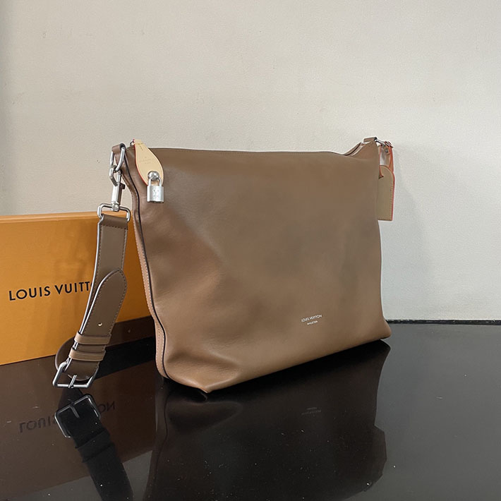 最高級ルイヴィトンバッグコピー Louis Vuitton バガボンド・ホーボー キャラメル M28392 ルイヴィトン メンズ バッグ 新作 - 画像 (9)