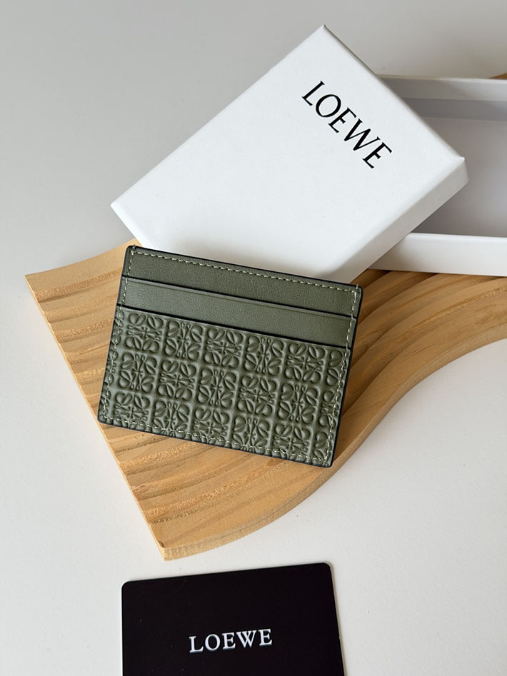 最高級ロエベスーパーコピー LOEWE リピート プレーン カードホルダー エンボス シルクカーフ アボカドグリーン C499322X01-3949 ロエベ カードケース アウトレット - 画像 (6)