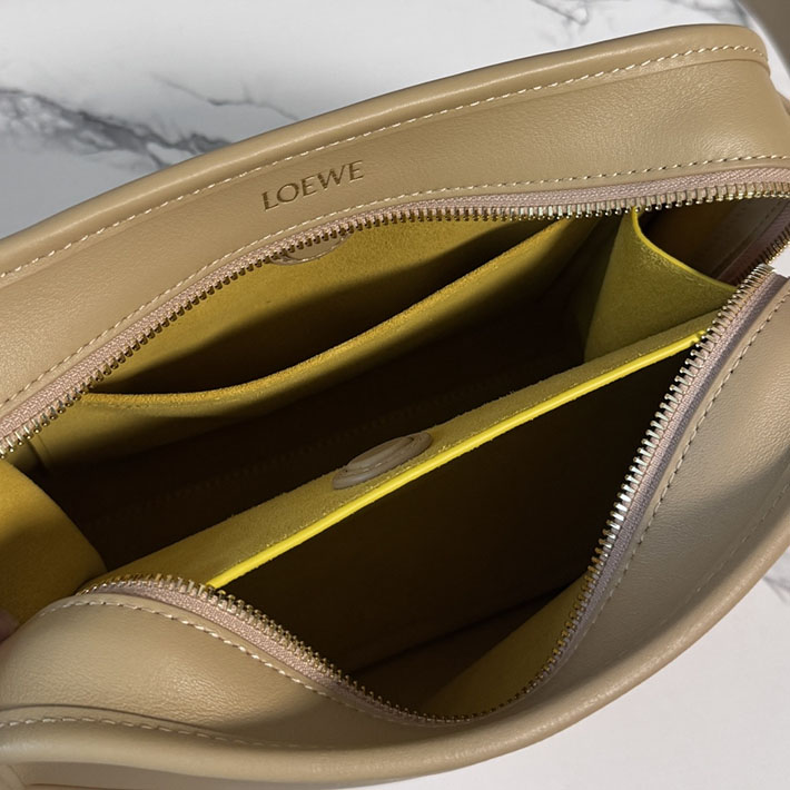 最高級ロエベスーパーコピー LOEWE アマソナ180 バッグ スモール ソフトカーフ シルクベージュ/マスタード A039AS0X01-0530 ロエベ バッグ アウトレット - 画像 (3)