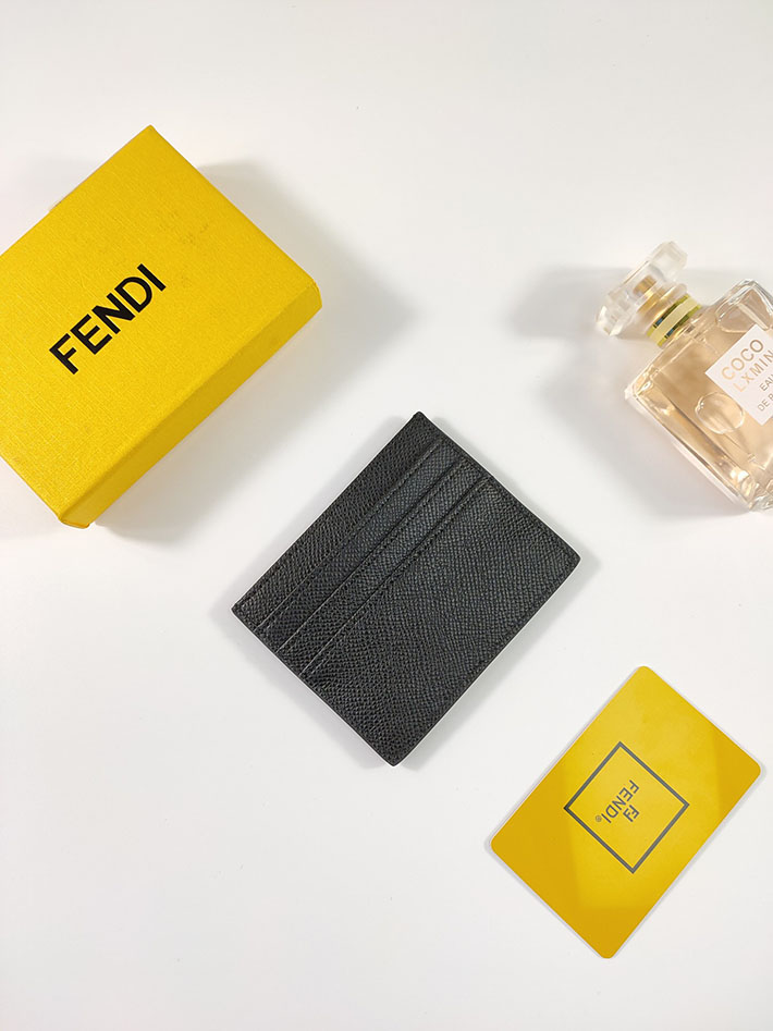 最高級フェンディスーパーコピー FENDI カードケース エフ イズ ブラック 黒 8M0445 A18B F0KUR FENDI カードケース コピー - 画像 (5)