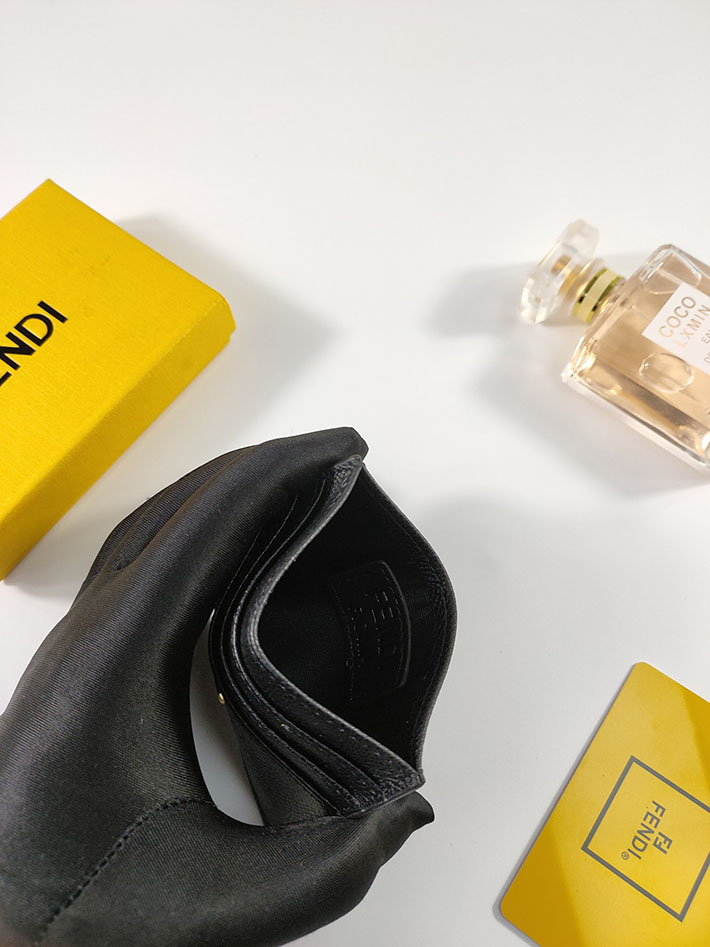 最高級フェンディスーパーコピー FENDI カードケース エフ イズ ブラック 黒 8M0445 A18B F0KUR FENDI カードケース コピー - 画像 (3)