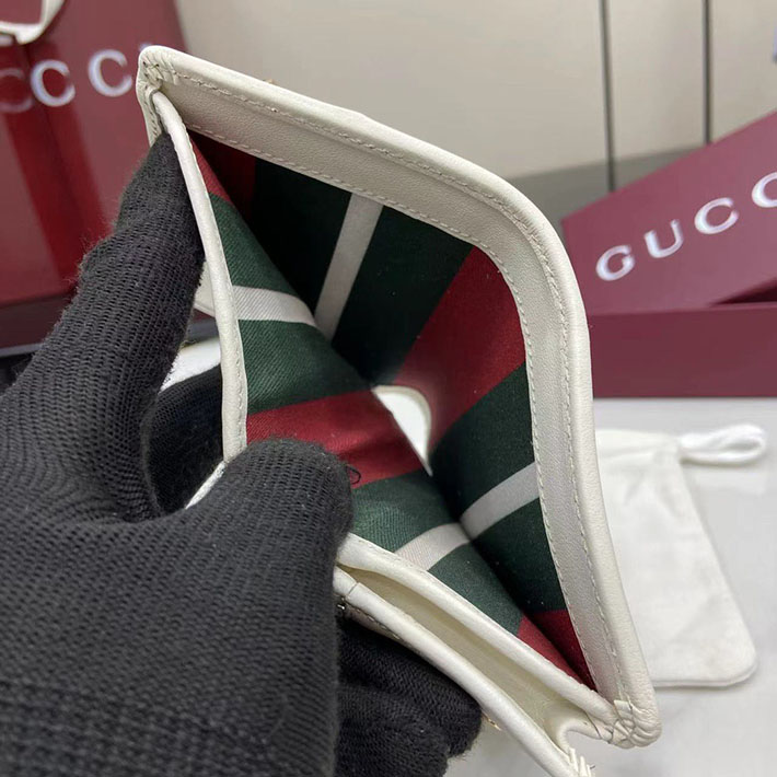 グッチ 財布 アウトレット GUCCI GGエンブレム スモールウォレット ベージュ&ホワイト 820692 FAD6L 9641 グッチ 財布 二つ折り アウトレット - 画像 (2)