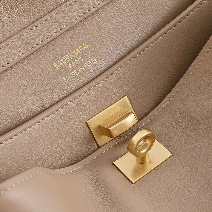 バレンシアガ バッグ 人気 レディース BALENCIAGA Rodeo ハンドバッグ ミニ ブラック 7954562AA4V2621 バレンシアガ ハンドバッグ ミニ - 画像 (7)
