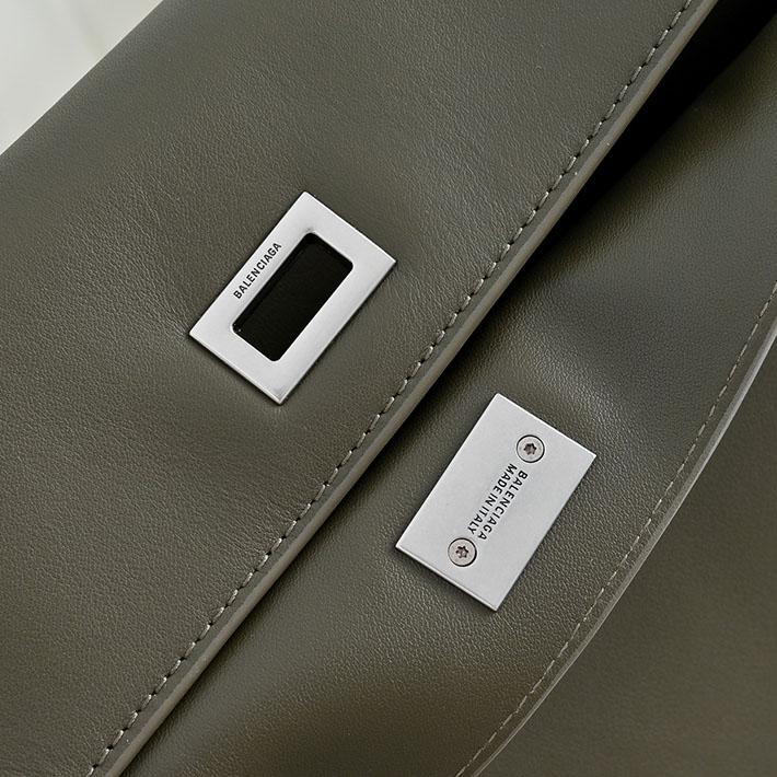 バレンシアガ バッグ 人気 レディース BALENCIAGA Rodeo ハンドバッグ ミディアム グライエ 7897722AA4V2990 バレンシアガ バッグ レディース - 画像 (6)