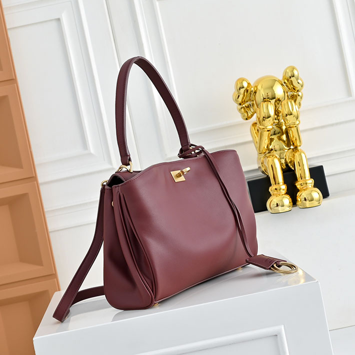 バレンシアガ バッグ 人気 レディース BALENCIAGA Rodeo ハンドバッグ スモール バーガンディ 7897792AA4V6034 バレンシアガ アウトレット 値段 - 画像 (8)