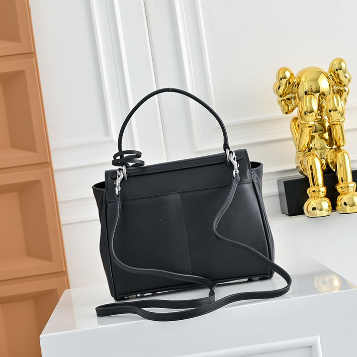 バレンシアガ バッグ 人気 レディース BALENCIAGA Rodeo ハンドバッグ ミニ ブラック 8437122AA4U1000 バレンシアガ アウトレット店舗 - 画像 (9)