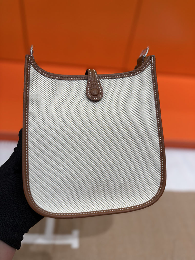 エルメス エヴリン ミニ HERMES エヴリン TPM ベージュ×ブラウン トワルアッシュ/トゴ シルバー金具 2633945 エヴリンTPM 人気色 - 画像 (3)