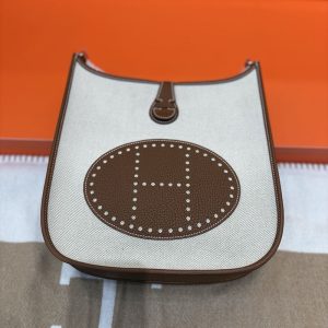 エヴリン PM 定価