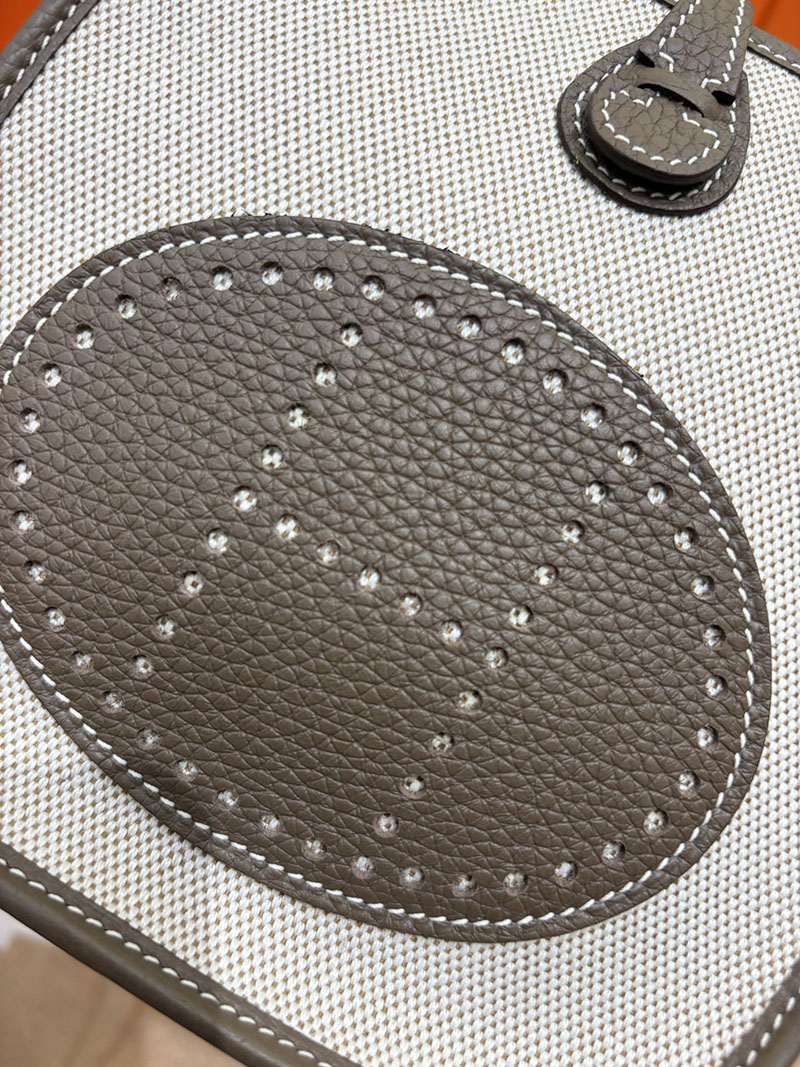 エルメス エヴリン ミニ HERMES エヴリン TPM ベージュ×エトゥープ トワルアッシュ/トゴ シルバー金具 2633947 エヴリンTPM エトゥープ - 画像 (6)